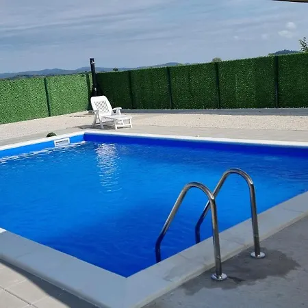 Vikendica Kekic Sa Bazenom Holiday home Velika Kladusa